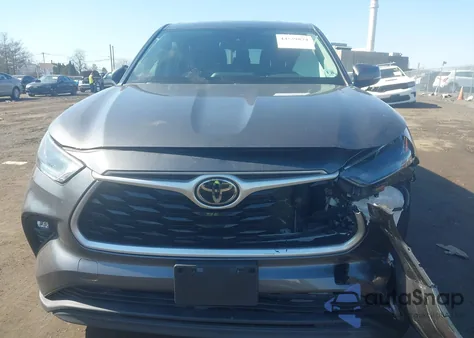 2021 Toyota Highlander Le z USA, uszkodzony, nr VIN 5TDBZRBH6MS553583